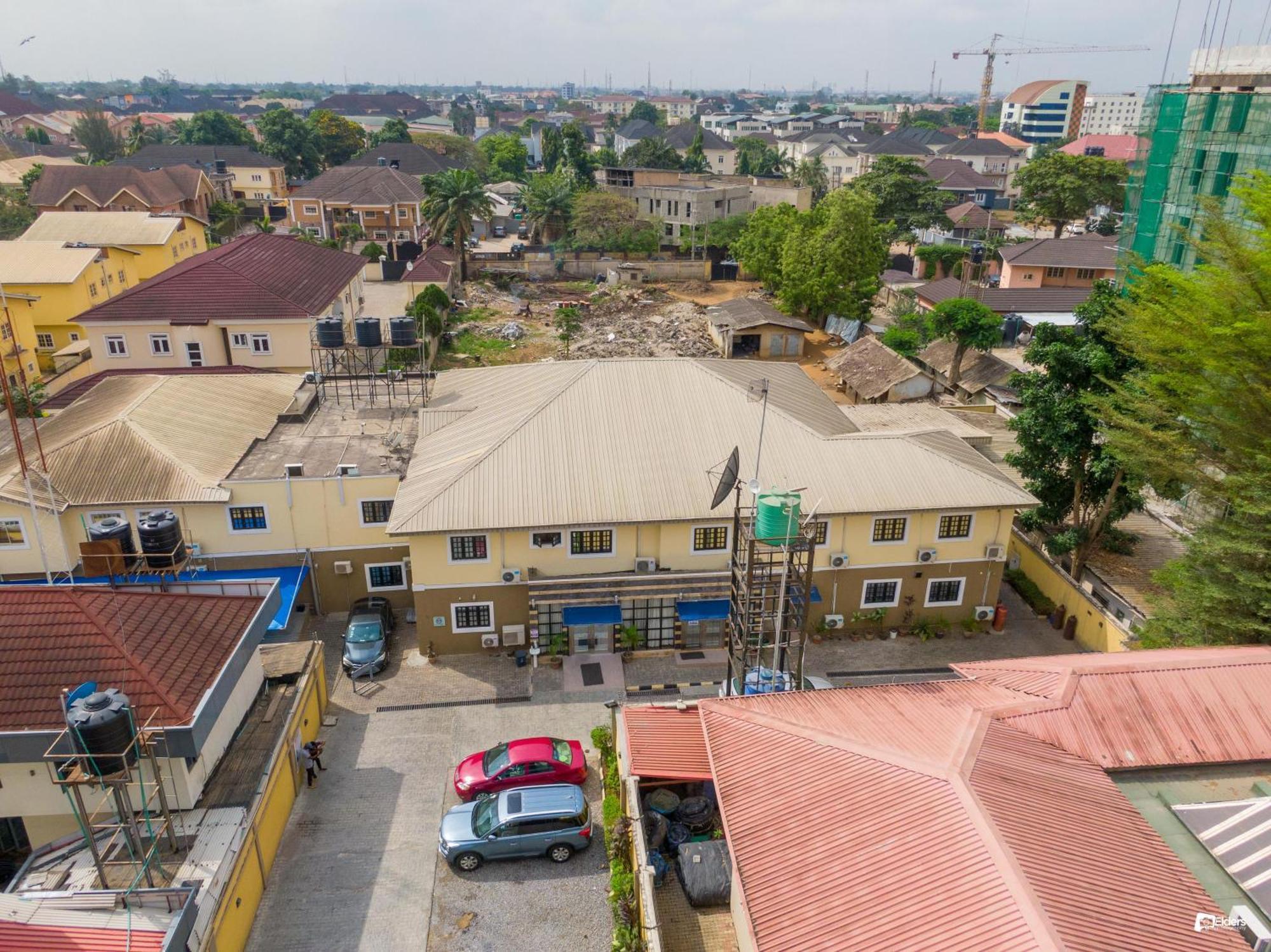 Suru Express Hotel Gra Lagos Buitenkant foto