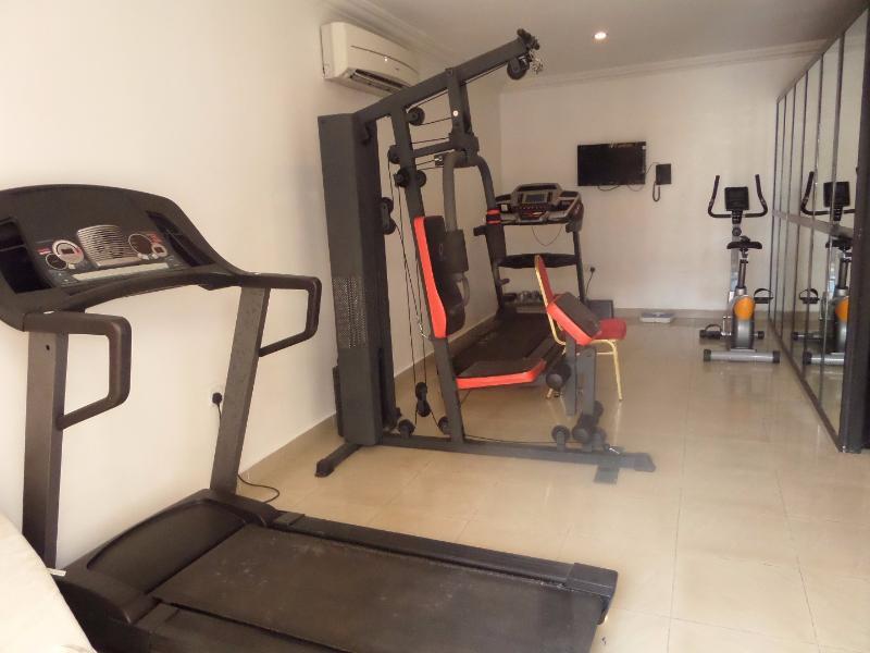 Suru Express Hotel Gra Lagos Buitenkant foto
