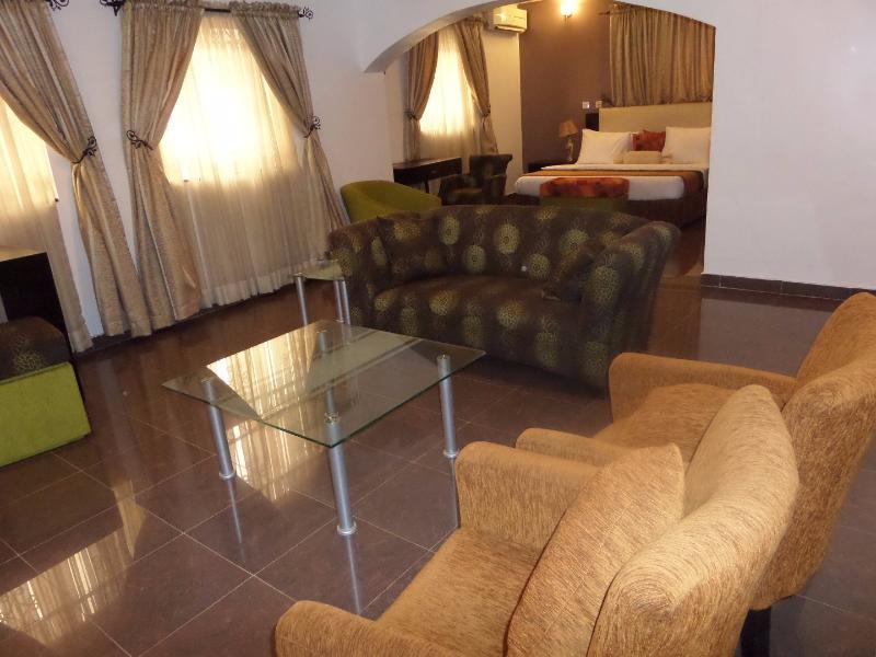 Suru Express Hotel Gra Lagos Buitenkant foto