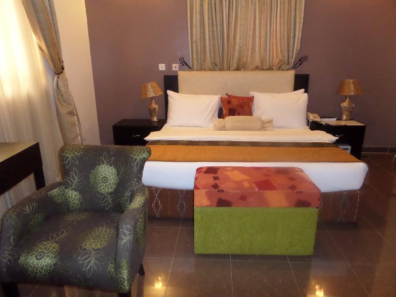 Suru Express Hotel Gra Lagos Buitenkant foto