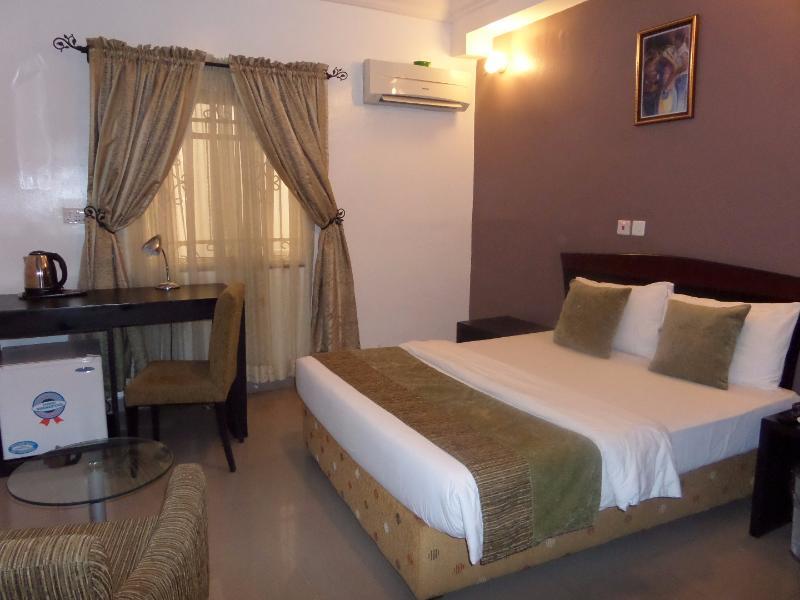 Suru Express Hotel Gra Lagos Buitenkant foto